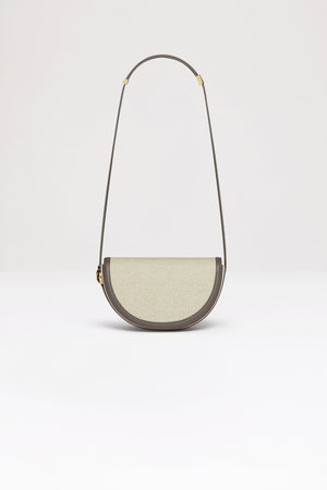 Die Le Patou Tasche aus Bio-Baumwolljacquard und Leder