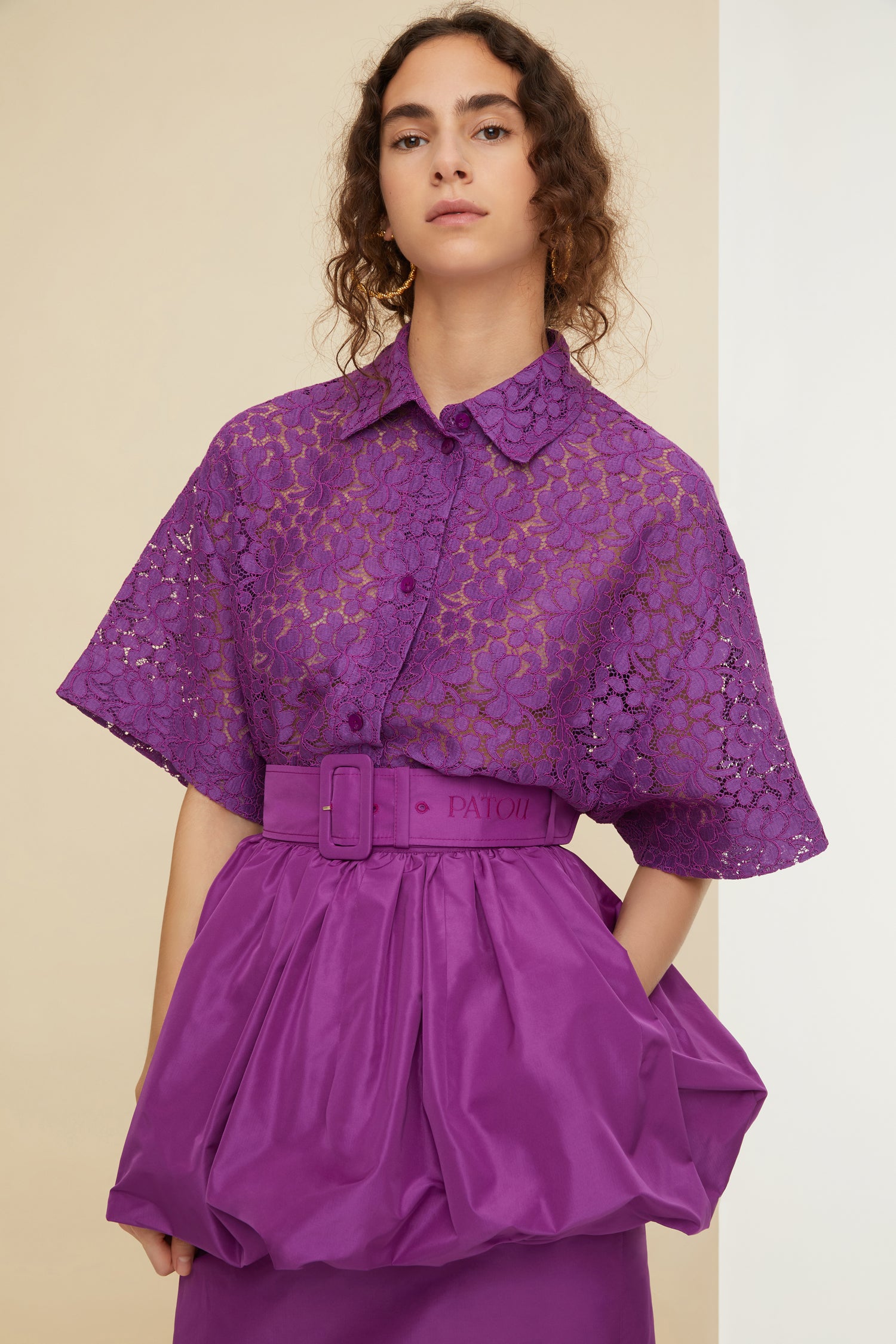 Patou - Short-sleeved shirt in eco-friendly lace - Anemone - Eco-friendly lace is best worn with a smile on your face.Anemone purple eco-friendly lace shirt. Oversized silhouette. Classic shirt collar. Button fastening with JP engraved buttons. Short sleeves. Embroidered Patou label in white at the front.