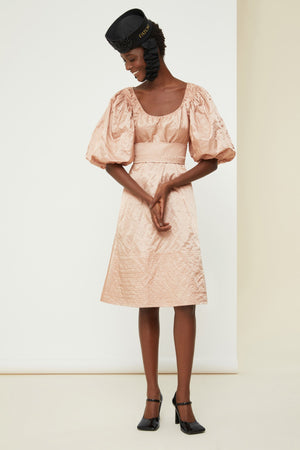 Cocktail dress in metal satin