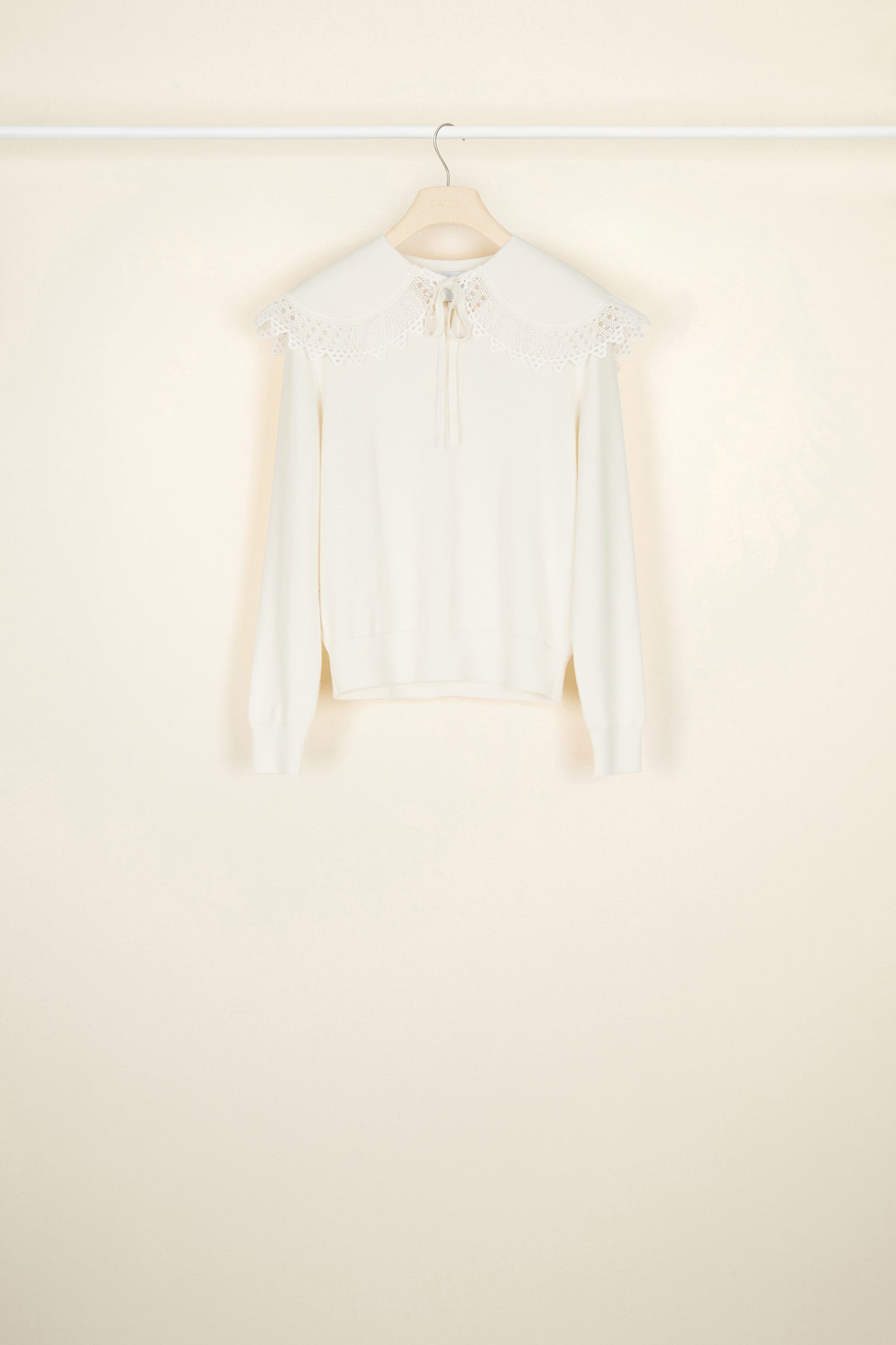 Patou | Crochet collar fine wool jumper