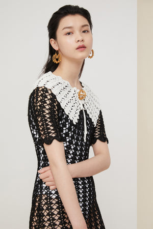 Vestito lungo in crochet bicolore