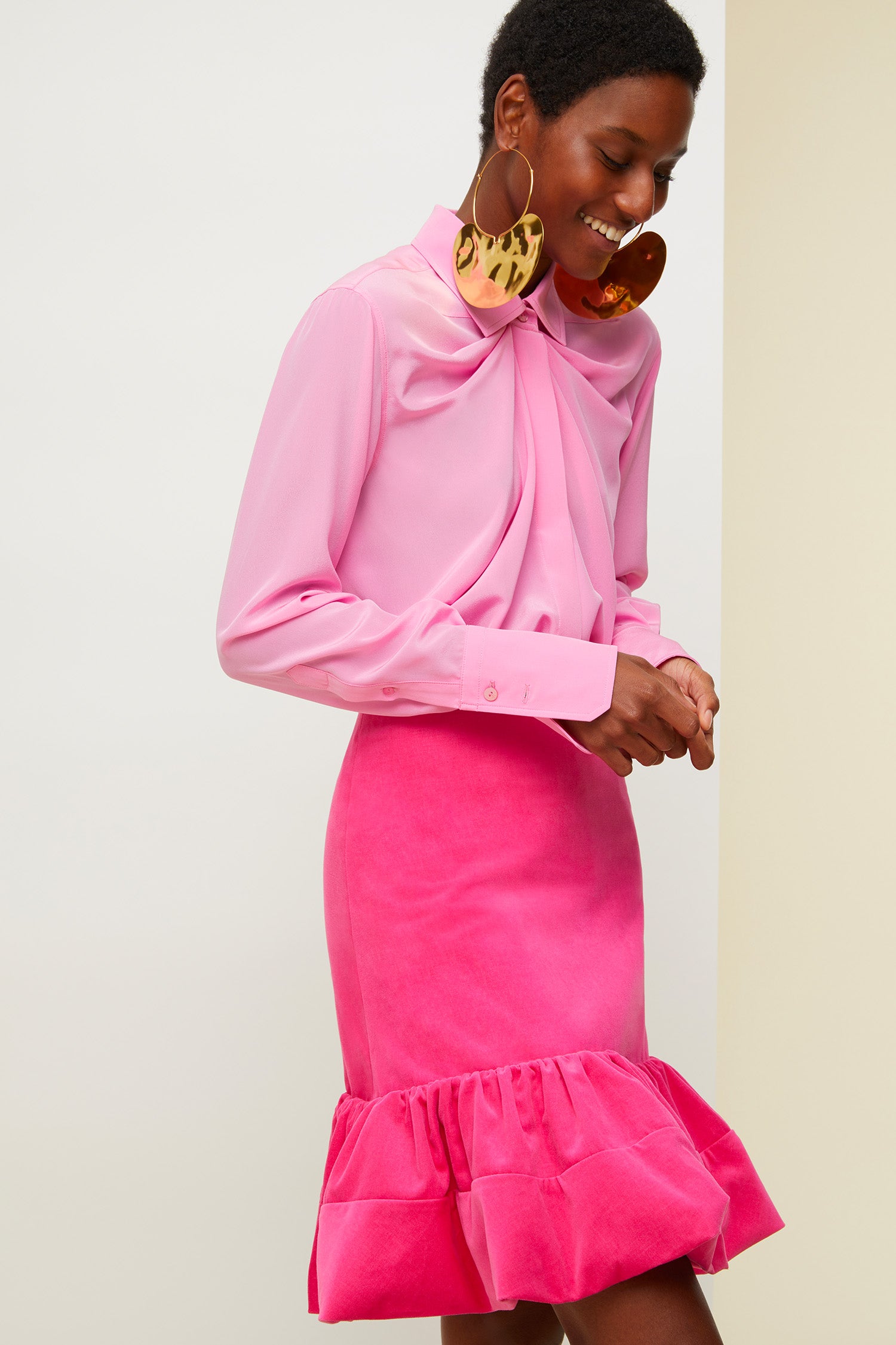 Patou - Draped silk blouse - Peony - Delicately draped, effortlessly elegant.Peony silk blouse. Longline draped silhouette with shirring at the neckline. Engraved mother of pearl buttons at the collar and cuffs ; concealed button fastening. Signature curved seam at the back.