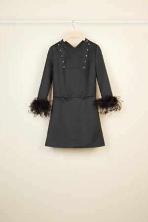 Vestito in raso con piume removibili