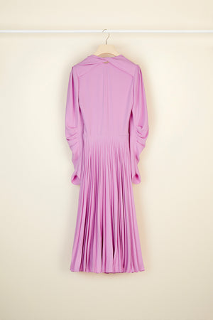Twisted collar pleated dress