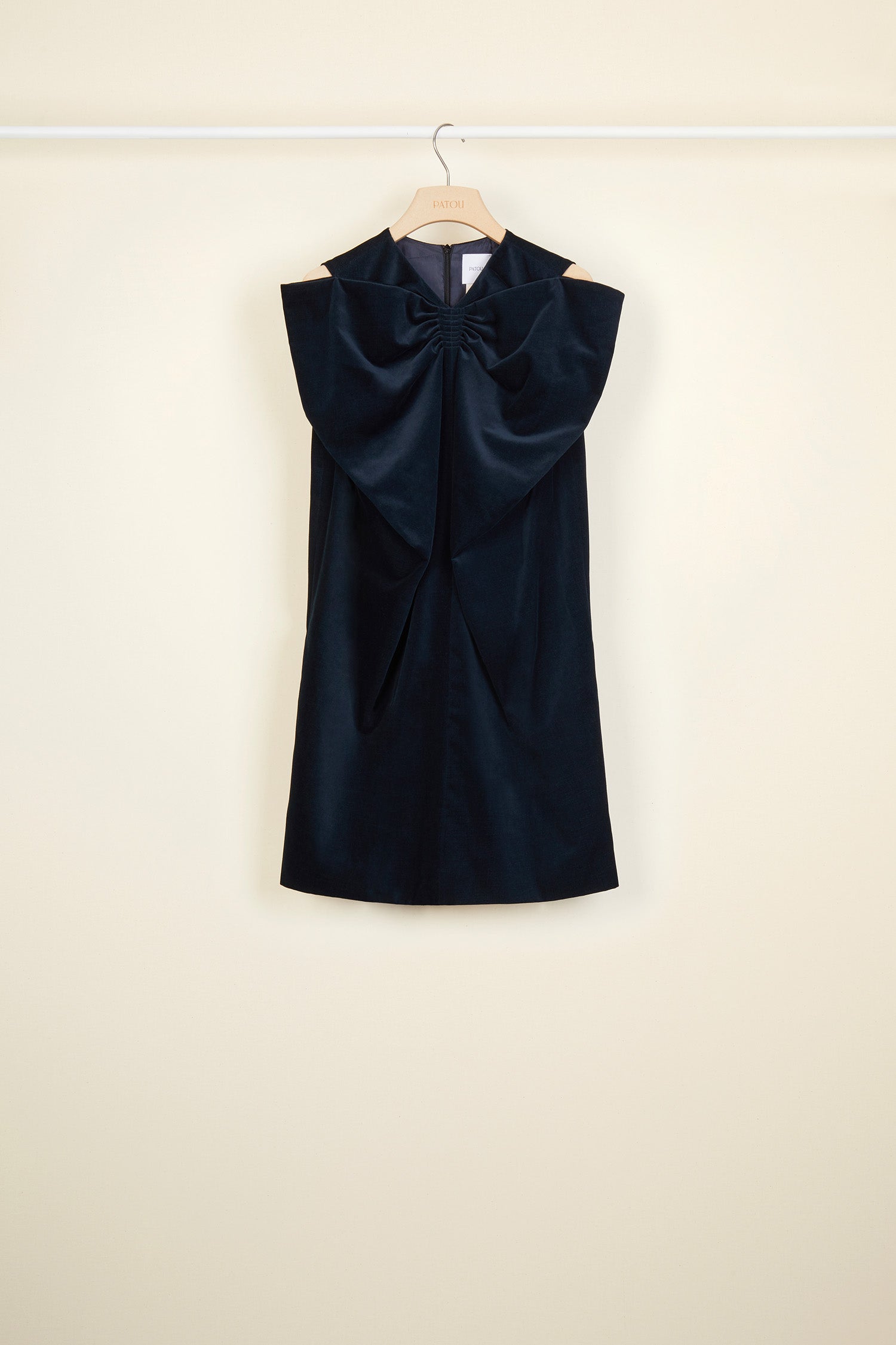Patou - Oversized bow velvet mini dress - Storm - Charming and dramatic: the oversized velvet bow.Storm velvet sleeveless mini dress. Oversized bow at the front. Zip fastening at the back. Fully lined.