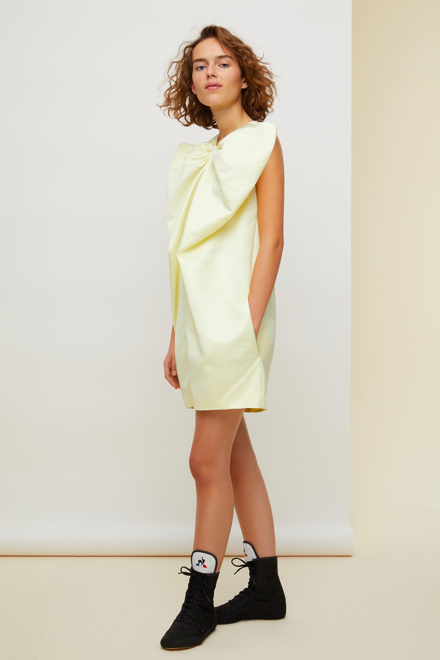 Patou - Oversized bow satin mini dress - Straw Yellow - Charming and dramatic: the oversized satin bow.  Straw yellow duchesse satin mini dress. Oversized bow at the front. Zip fastening at the back. Fully lined.
