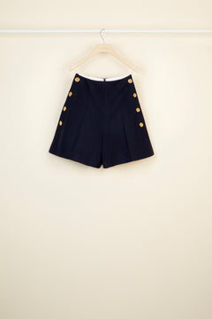 Iconic cashmere and wool shorts