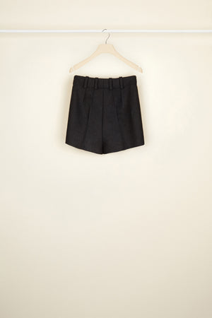 Hoch geschnittene Wollshorts