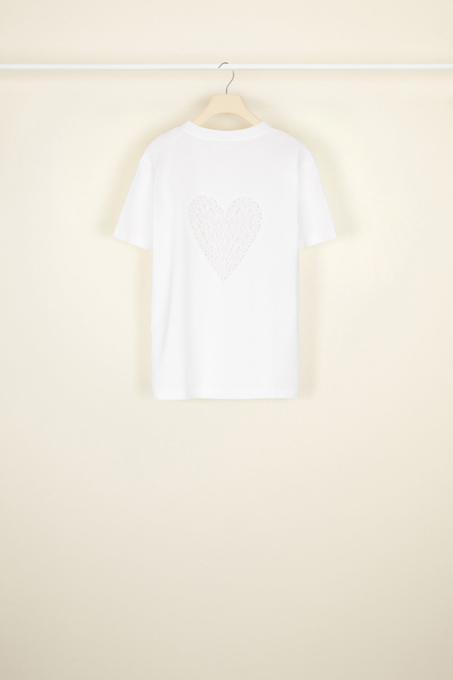 Patou - Heart cut-out organic cotton tee - White - Patou says: follow your heart.White organic cotton tee. Patou label on the sleeve. Cut-out heart embroidery at the back. Japan exclusive!