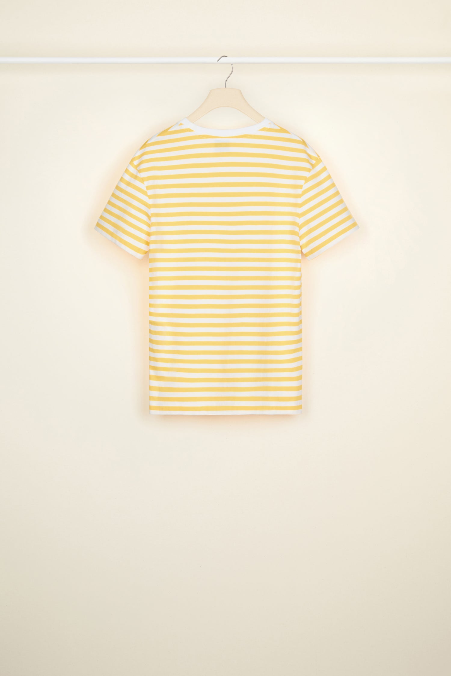 Patou - Maglietta a righe Patou Plage in cotone bio - Sun - Destinazione: Patou Plage!Maglietta in cotone bio a righe gialle. Collo rotondo, vestibilità regolare. Logo PATOU Plage