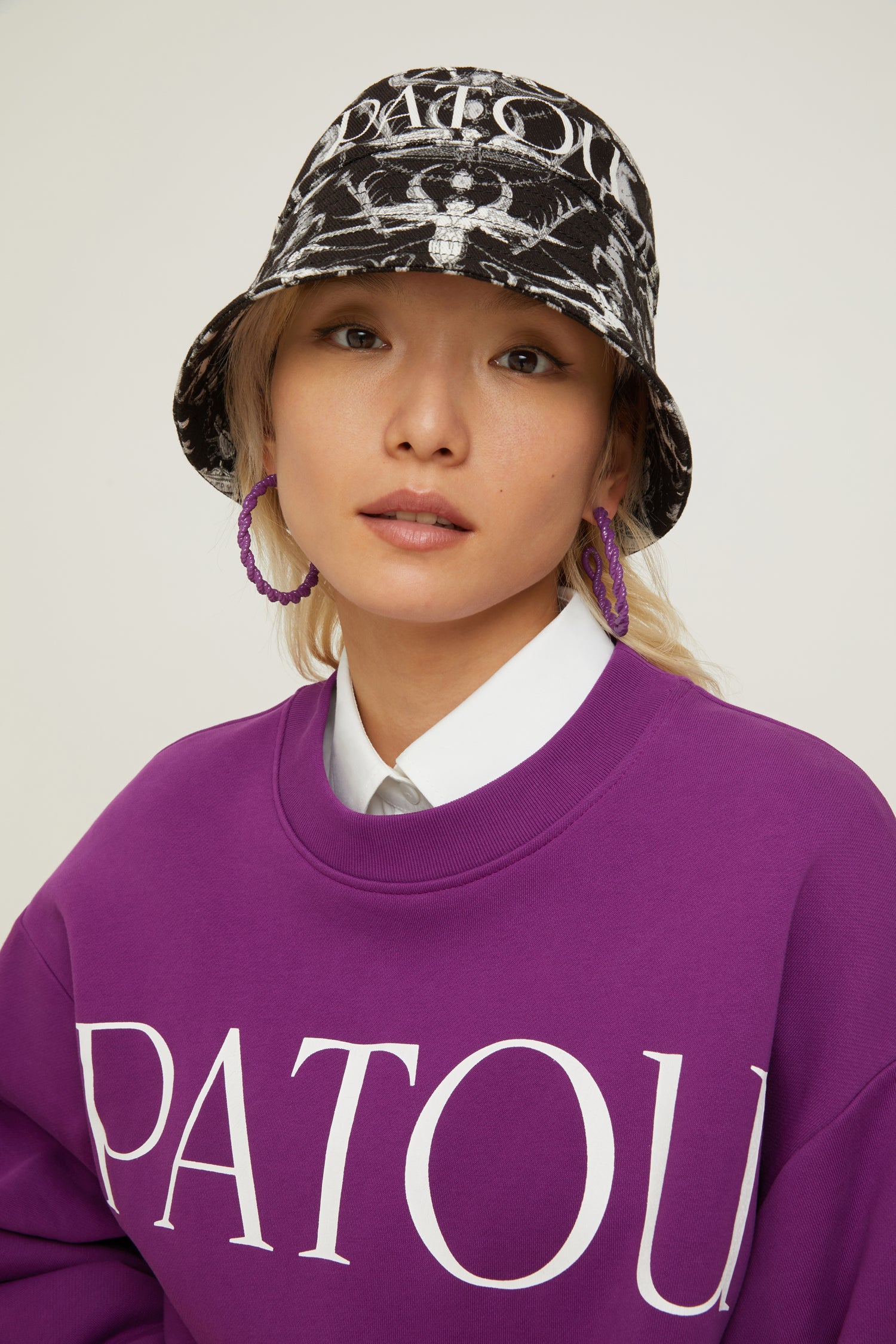 Patou - Large braided hoop earrings - Anemone - Hoops, we did it again. Anemone purple painted painted brass open hoop earrings. Bell back fastening suitable for pierced ears.