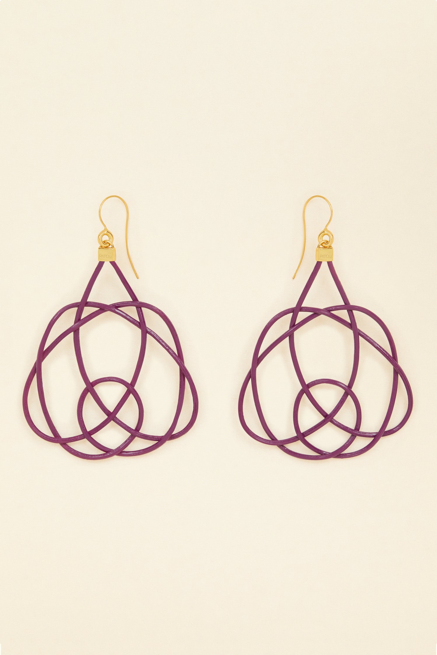 Patou - Wicker earrings - Anemone - Lighter, brighter, our favourite earrings are made of wicker.Anemone purple painted wicker earrings. Symmetric curved shape. Hook fastening suitable for pierced ears.