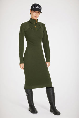 Robe midi à dos croisé en laine
