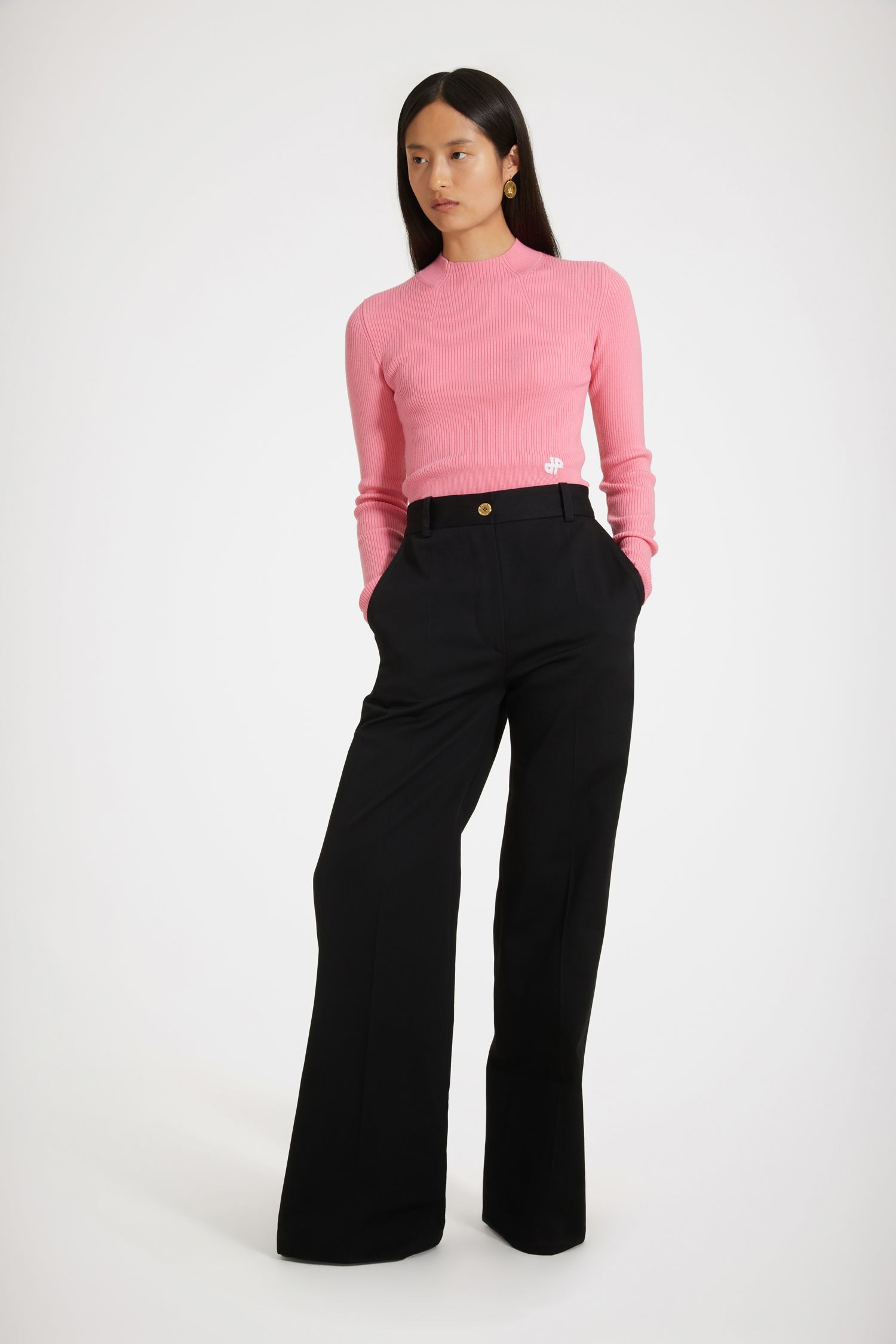 Patou - Signature rib jumper in Merino wool - Begonia Pink - Neat, a classic Patou knit!Begonia pink Merino wool-blend jumper. Ribbed knit. Cropped silhouette. Crewneck. JP monogram appliqué at the front.