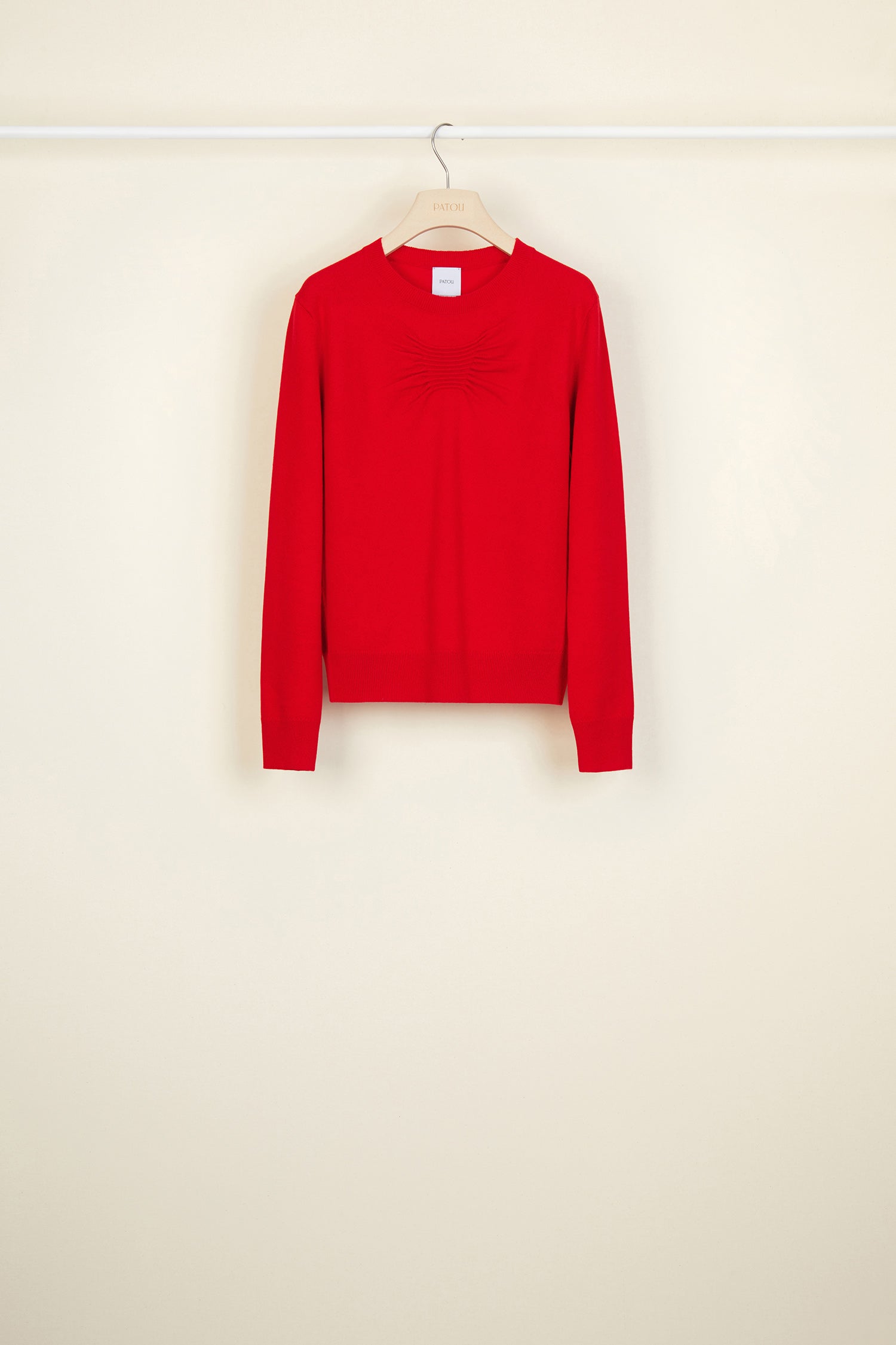Patou - Merino wool and cashmere jumper - Poppy - A smocked twist on a classic.Poppy Merino wool and cashmere sweater. Round neck and smocked detailing at the front. Gold-coloured metal logo at the back. Ribbed collar, waistband and cuffs.