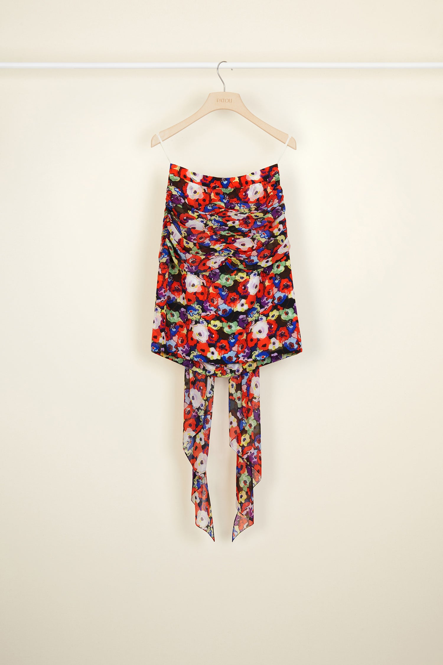 Patou - Drapierter Seidenrock mit langem Schoß. - A Thousand Flowers Bloom Print - Seide umschmiegt die Hüften und fließt dramatisch.Rock aus Seidencrêpe. Um die Hüften drapierte Stoffbahn, die hinten lose fällt. Reißverschluss hinten. Gefüttert.