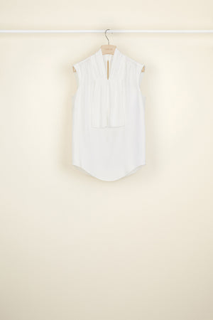 Top smanicato con collo lavallière