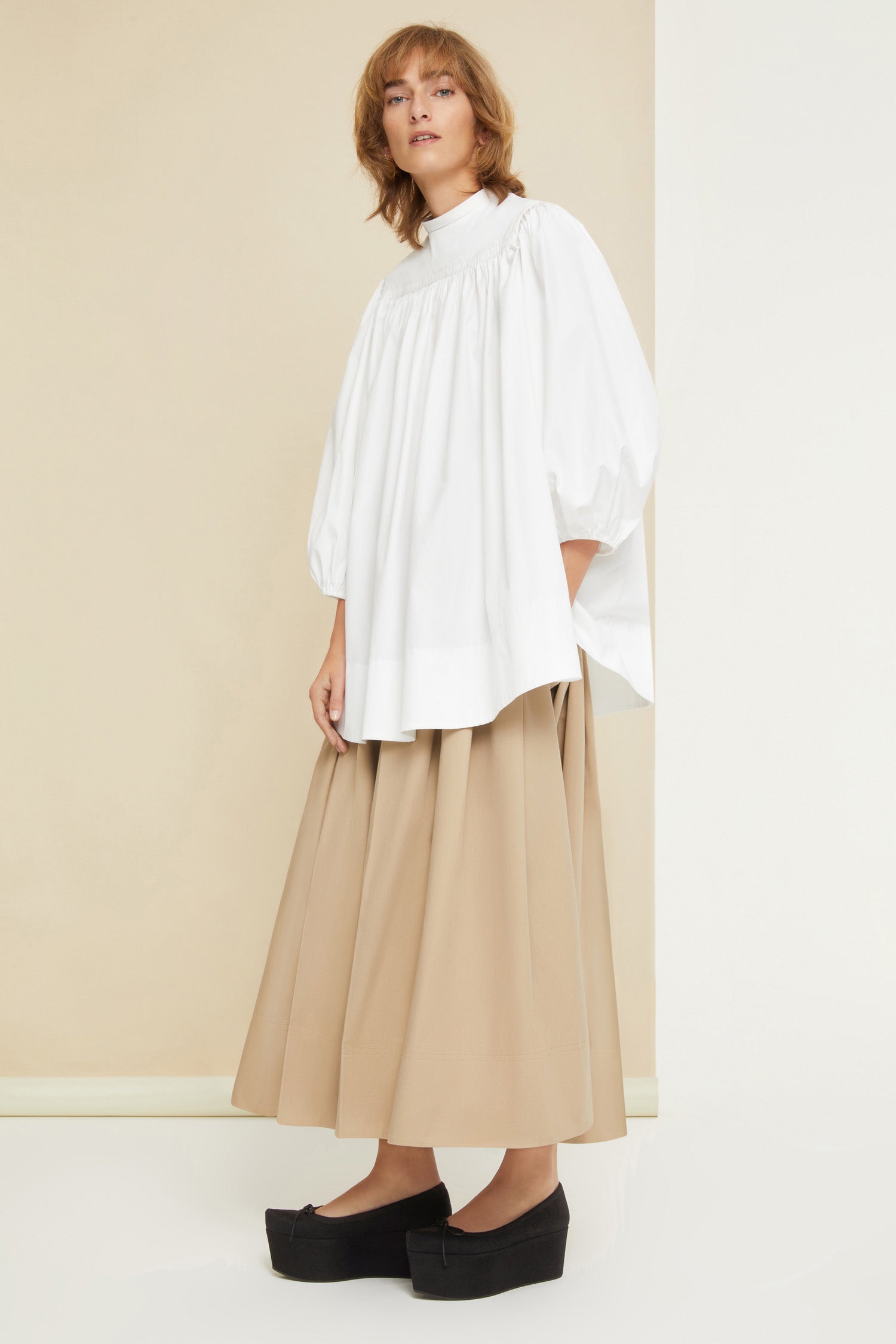 Patou - Communion cotton top - White - Fine details that speak volumes.White organic cotton poplin top. Oversized silhouette. Round collar with yoke and tie fastening at the back. Puff sleeves with elasticated cuffs.