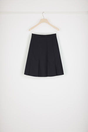 High-waisted pleated skirt in Merino wool