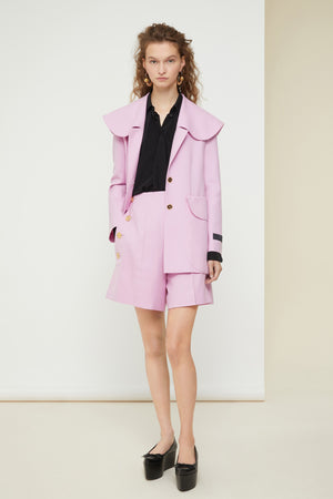 Iconic shorts in eco-friendly wool