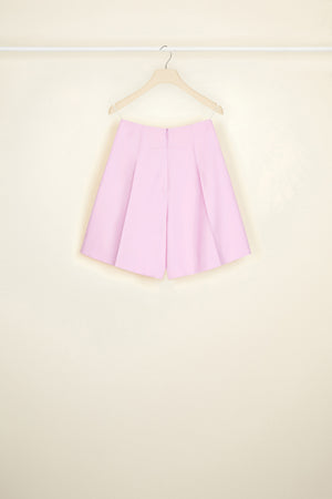 Iconic shorts in eco-friendly wool