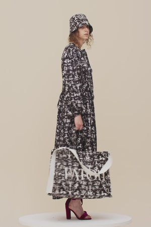 Maxi shirt dress in printed eco twill satin