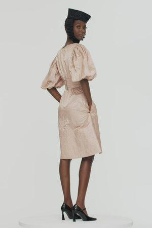 Cocktail dress in metal satin